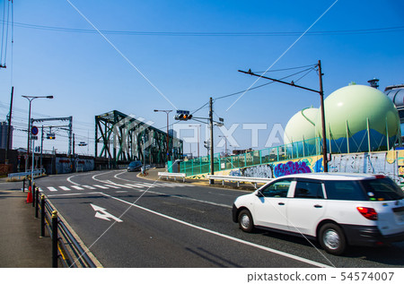 Osaka City Taisho Ward to Nishi Ward, Iwasaki Bridge and Iwasaki Canal Bridge and Gas Tank Osaka City Taisho Ward to Nishi Ward, Iwasaki Bridge and Iwasaki Canal Bridge and Gas Tank 54574007