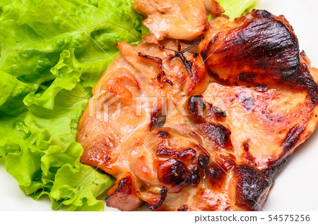 Grilled chicken 54575256