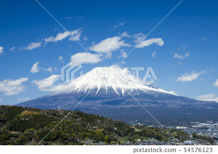 從藤川服務區看到的富士山 從藤川服務區看到的富士山 54576123