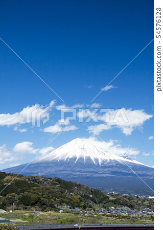 從藤川服務區看到的富士山 54576128