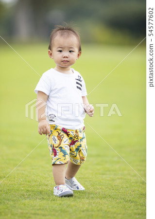 A child A child 54577602