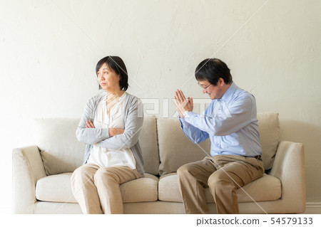 Middle senior couple 54579133