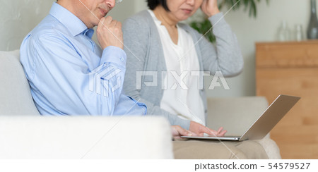 中年高級夫婦 54579527