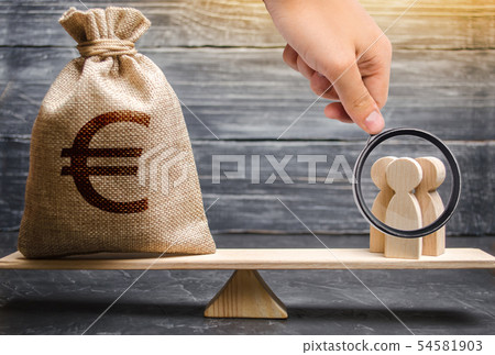 evaluation of the cost of the work of specialists  54581903