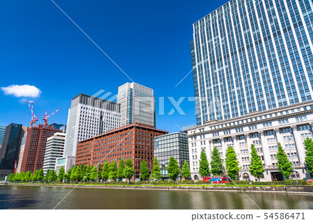 <Tokyo> Marunouchi business district in early summer <Tokyo> Marunouchi business district in early summer 54586471
