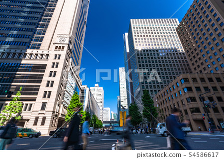 <東京>初夏的大手町和商業區 <東京>初夏的大手町和商業區 54586617