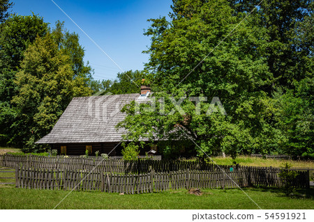 Open-air museum in Chorzow. Wooden cottage in heri Open-air museum in Chorzow. Wooden cottage in heri 54591921
