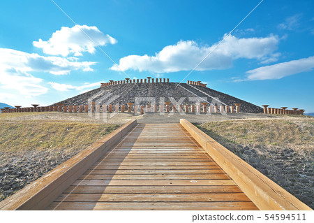 [石塚三好古墓]奈良縣北勝平郡高麗町三好 54594511