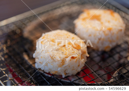Grilled rice balls · Grilled rice balls · Grilled rice balls _bbq · BBQ · Barbeque · 7 rings · charcoal · Bincho charcoal · salmon 54596629