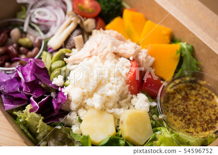 Salad lunch box Salad lunch box 54596752