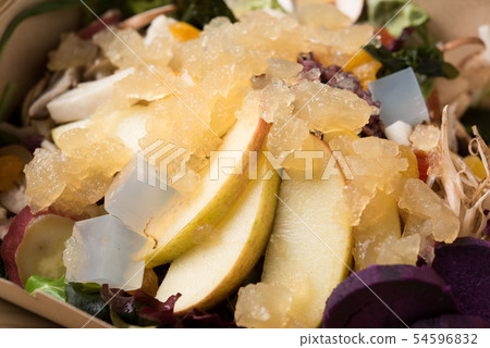 Salad lunch box 54596832