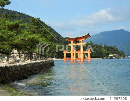 Miyajima Itsukushima Shrine, one of the three scenic spots in Japan Miyajima Itsukushima Shrine, one of the three scenic spots in Japan 54597808
