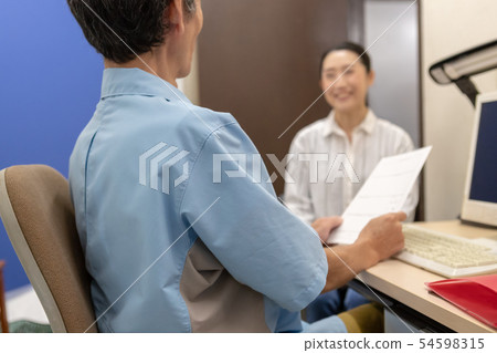 interview, an interview, person 54598315