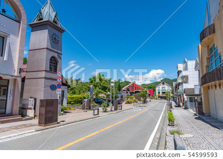 A townscape in front of Kiyosato Station in Hokuto City, Yamanashi Prefecture 54599593