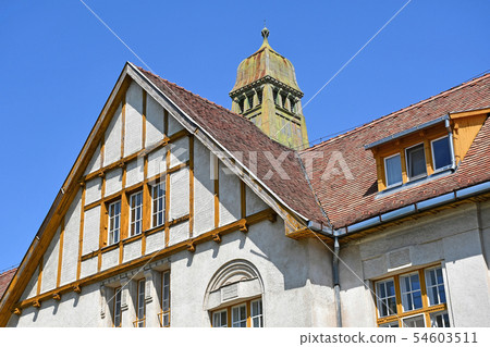 Building of the medical clinic in Debrecen city 54603511