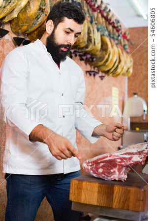 Man, butcher’s, shop 54606805