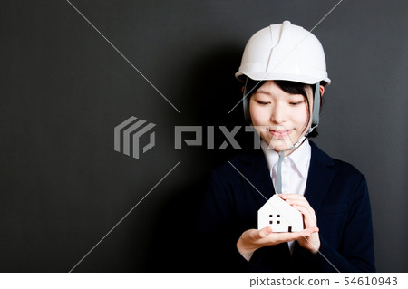 House image Woman 54610943