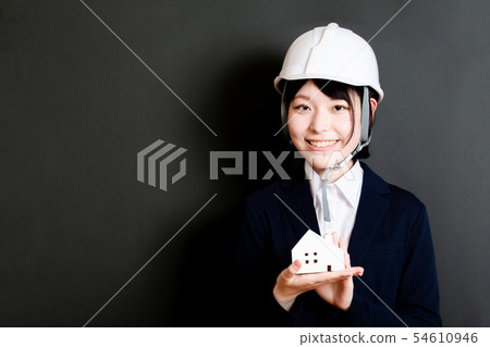 House image Woman 54610946