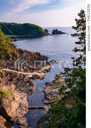 (Ishikawa Prefecture) Noto Gekko cliffs Senjojiki rock (Ishikawa Prefecture) Noto Gekko cliffs Senjojiki rock 54613856