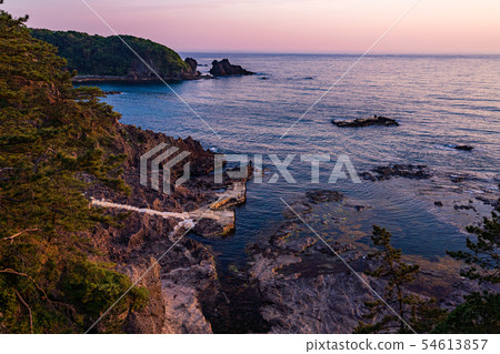 (Ishikawa Prefecture) Noto Gekko cliffs Senjojiki rock (Ishikawa Prefecture) Noto Gekko cliffs Senjojiki rock 54613857