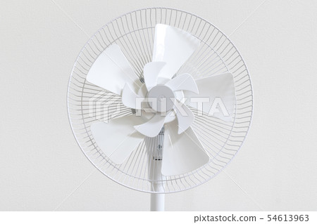 Fan in the middle of disassembly Fan in the middle of disassembly 54613963