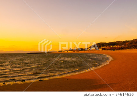 Sunset on the Yano coast 54614636