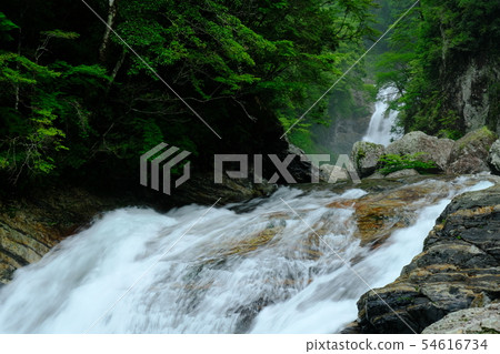 雨前的鬼川（奈良縣吉野郡志積山村） 54616734