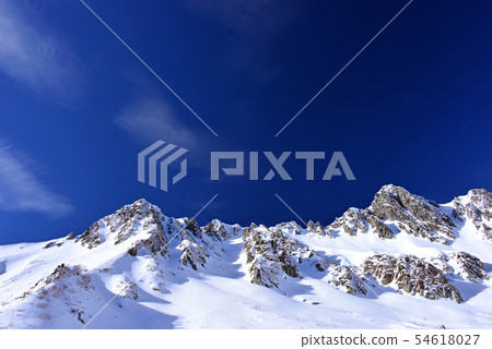 Snowy valley in the Senjojiki area 54618027