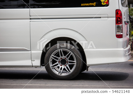 Private Toyota Ventury van 54621148
