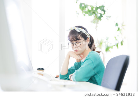 辦公室女士 辦公室女士 54621938