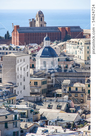 View over the old town of Genoa 54624714