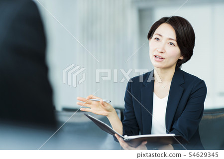 Business office businessman middleware career Business office businessman middleware career 54629345
