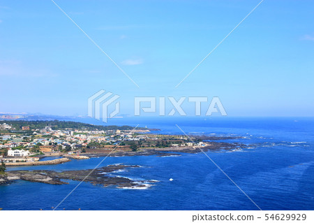 Clapping, coast, cliff, fishing, 54629929
