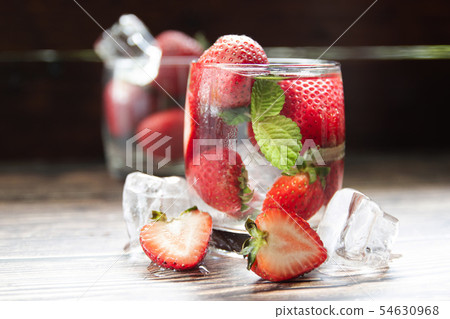 fresh Strawberry mohito cocktail with ice and mint fresh Strawberry mohito cocktail with ice and mint 54630968