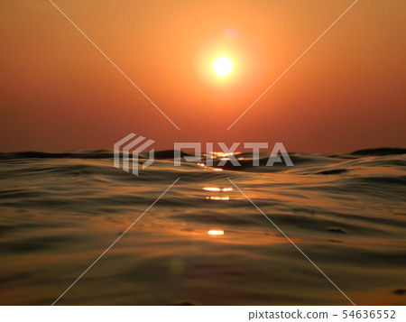 日落海表面 日落海表面 54636552