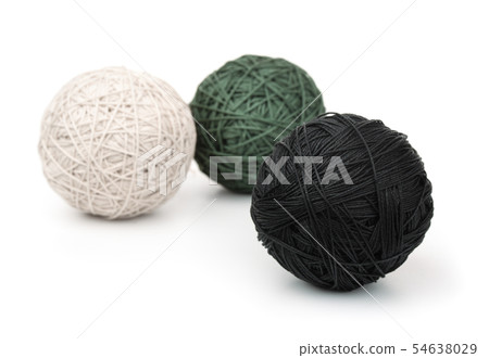 Three balls of heavy duty thread 54638029