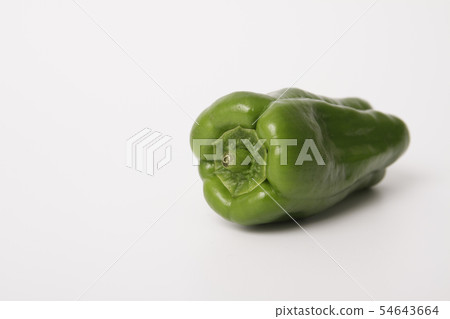 green pepper  54643664