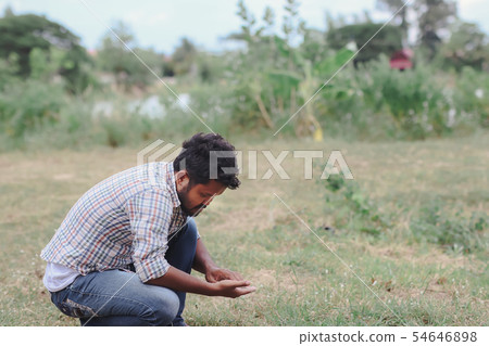 People are watching the soil for farming. People are watching the soil for farming. 54646898