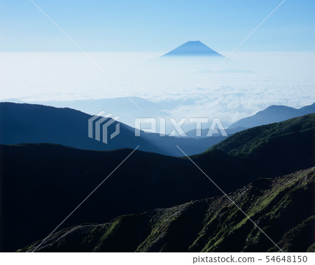 View Mt. Fuji from Shiomi-dake in the Southern Alps View Mt. Fuji from Shiomi-dake in the Southern Alps 54648150