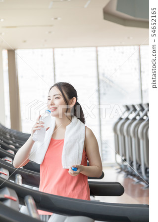 Fitness gym gym gym running machine woman Fitness gym gym gym running machine woman 54652165