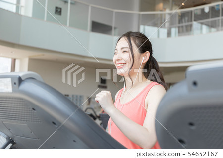 Fitness gym gym gym running machine woman earphones music Fitness gym gym gym running machine woman earphones music 54652167