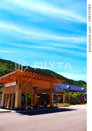 Scenery in front of Gujo Hachiman Station in Gifu Prefecture Scenery in front of Gujo Hachiman Station in Gifu Prefecture 54654364