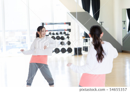 舞者嘻哈工作室健身健身房健身房 54655357