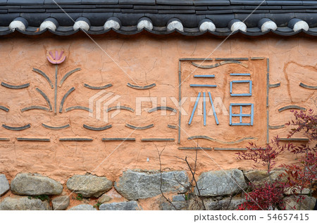 Hanok fence 54657415