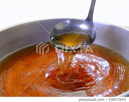 Soup stock soup umami kelp bonito bonito flakes offal nabe udon soba nabe oden 54657645