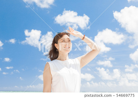 Woman beauty beauty skincare sea sky UV Woman beauty beauty skincare sea sky UV 54669775
