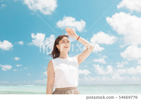 婦女秀麗秀麗skincare海天空紫外 婦女秀麗秀麗skincare海天空紫外 54669776