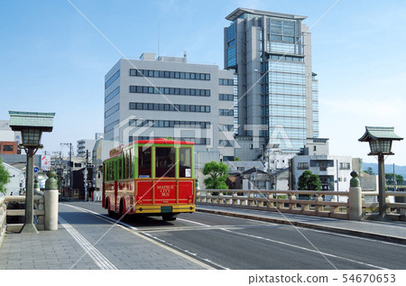 Matsue Ohashi and high-rise buildings on the shores of Lake Shinji ... Shimane Prefecture Matsue City Weather: Sunny Matsue Ohashi and high-rise buildings on the shores of Lake Shinji ... Shimane Prefecture Matsue City Weather: Sunny 54670653