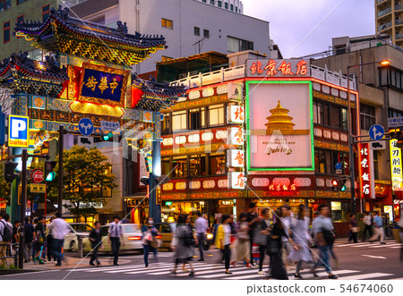 Yokohama cityscape in Japan I look at Yokohama Chinatown (the Chaoyang gate) 54674060