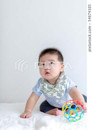 坐著寶寶 坐著寶寶 54674385